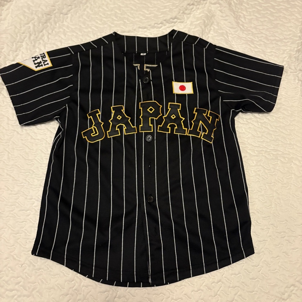 Ohtani Black and Gold Japan Baseball Jersey ⚾️ 🇯🇵 boys medium
